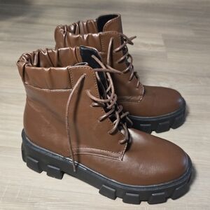 Miss Lola Claredone Brown Faux Leather Lace Up Boots Sz 7.5 New